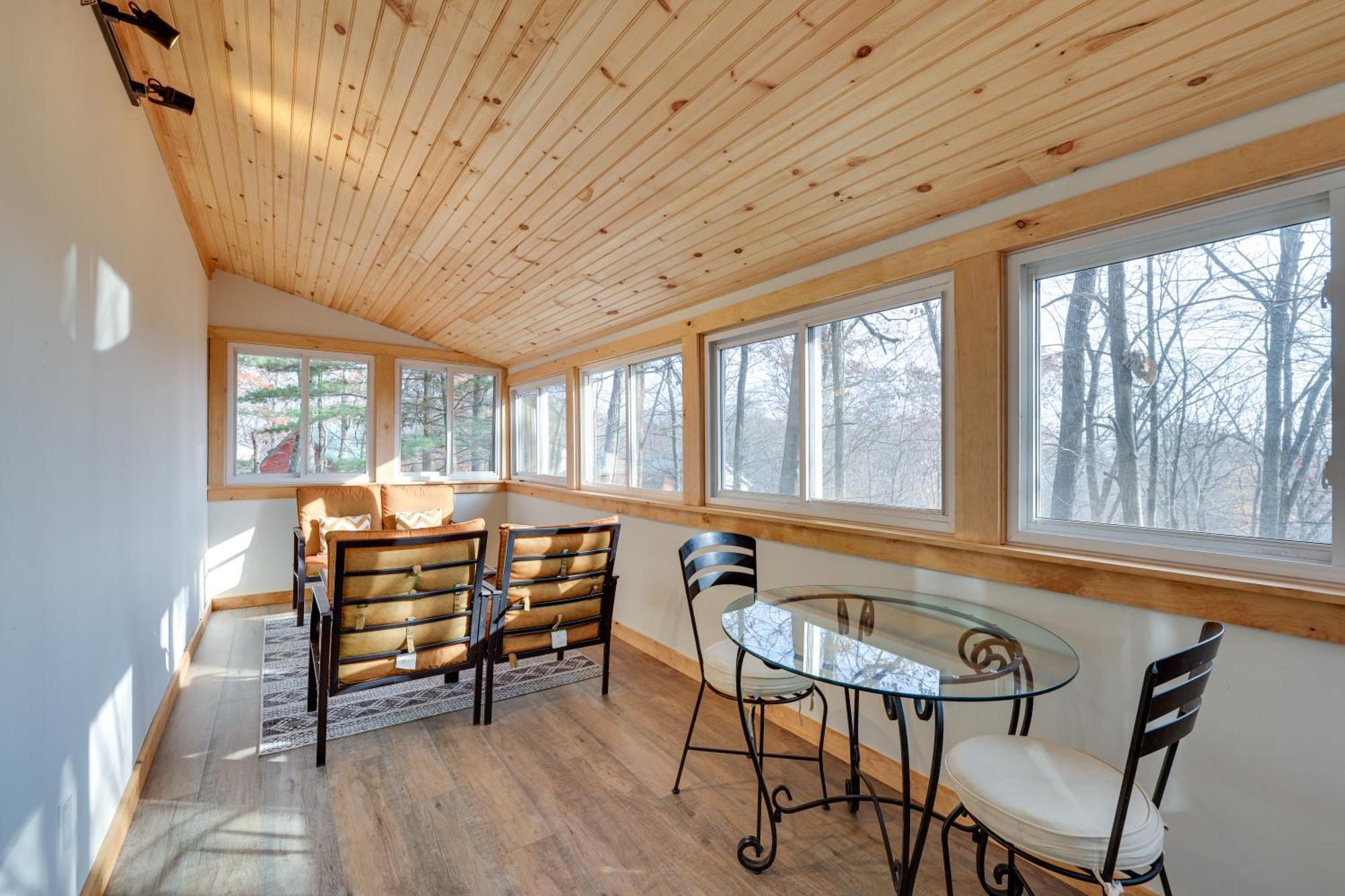 Unique Roundhouse: Hot Tub-Game Room-Firepit&More! Bushkill Exterior photo